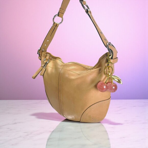 COACH Vintage Soho Y2K Hobo Shoulder Bag in tan - Picture 3 of 11